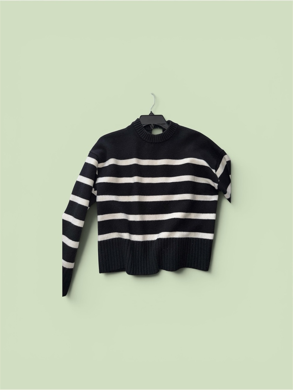 H&M Black and White Striped Crew Neck Sweater